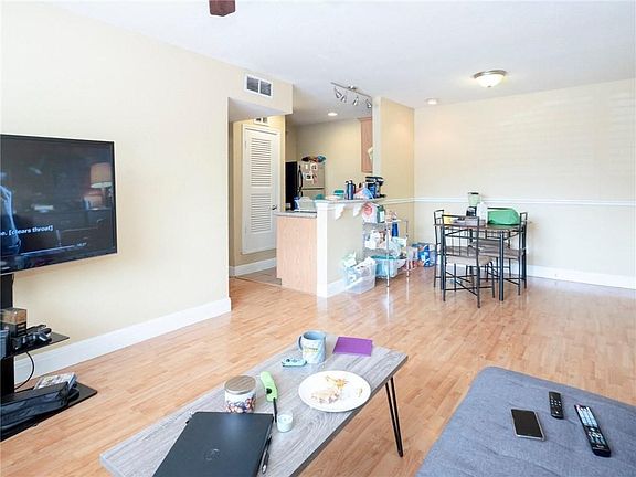 5th image of 4306 Avenue 102 #A