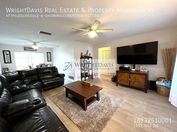 3rd image of 1595 Idle Dr