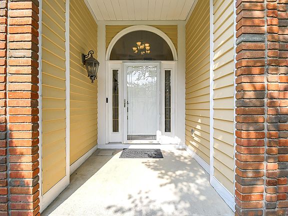 5th image of 12789 Jeffrey Dr