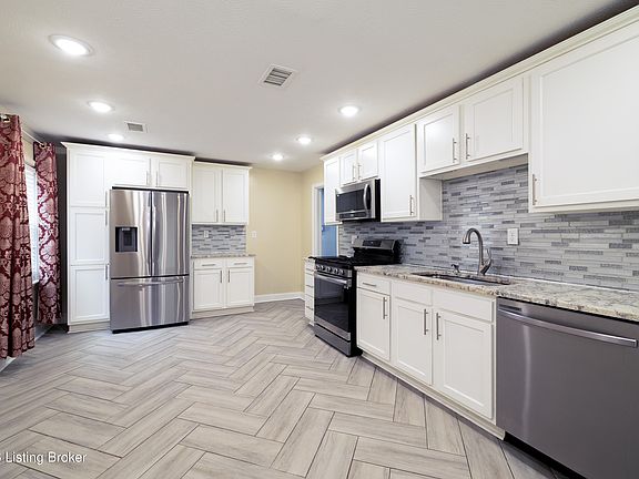 5th image of 1006 Seelbach Ave
