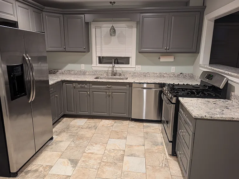 156 W Center St — Photo 6