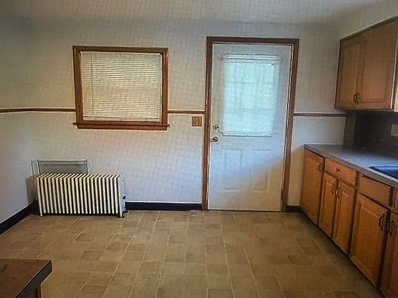 4th image of 67-69 E Columbus Ave #67