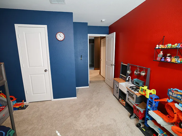 1361 Beach Dr — Photo 26