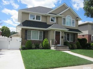 267 Whitehall Rd S, Garden City, NY 11530