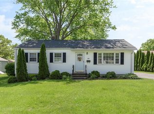 225 Marino Dr, Milford, CT 06460