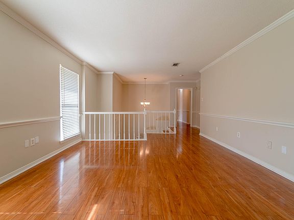 5th image of 15308 Elmwood Ct