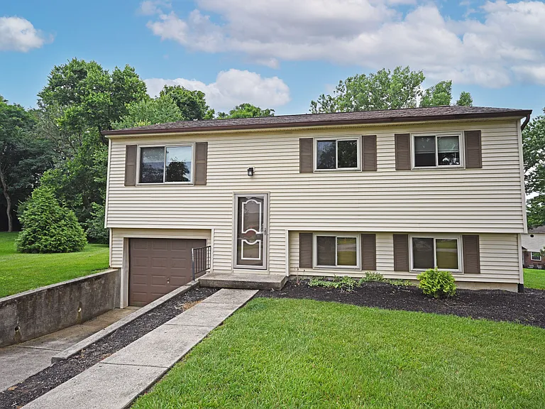 8101 Glohaven Ct — Photo 1