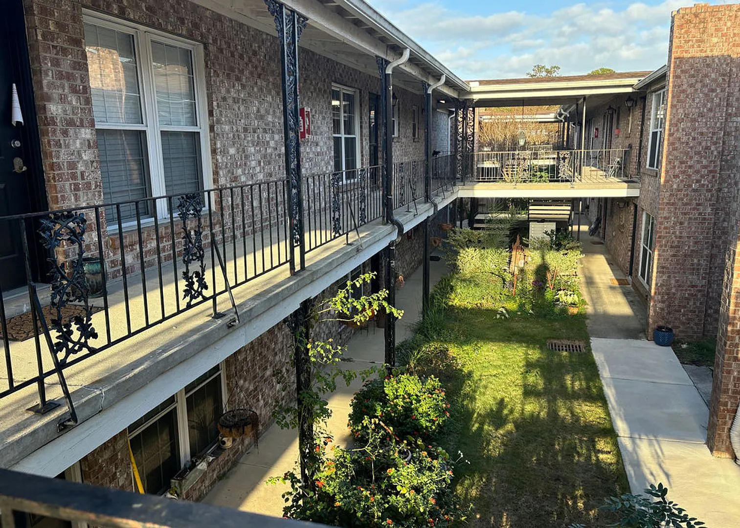 Available 10/1. Freshly Updated! Beautiful 1 Br/1ba Condo Available Now, Just Minutes From Musc! — Photo 1