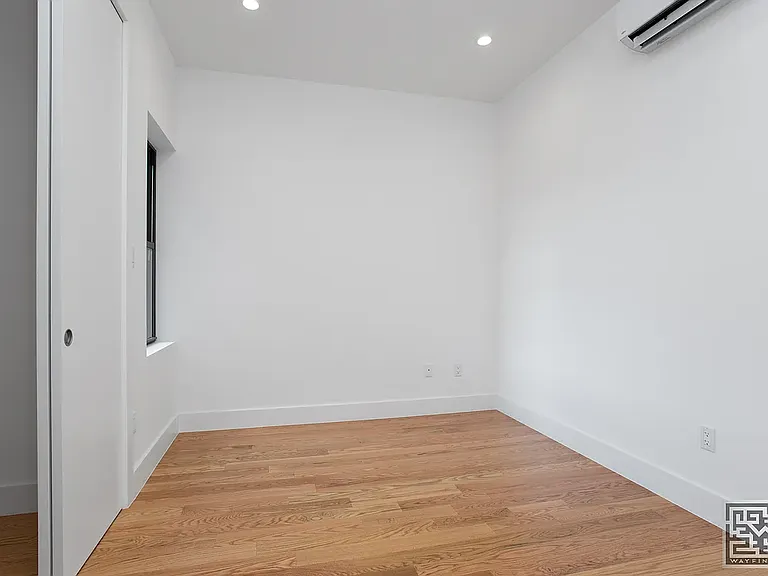372 Saint Johns Pl #52 — Photo 4