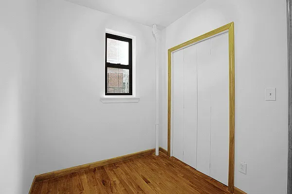 Rented by Avenues Real Estate | media 8
