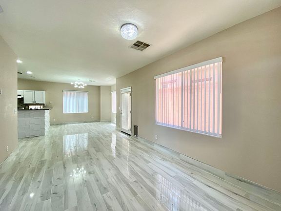 5th image of 8531 Peaceful Dreams St