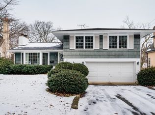 519 E 1st St, Hinsdale, IL 60521