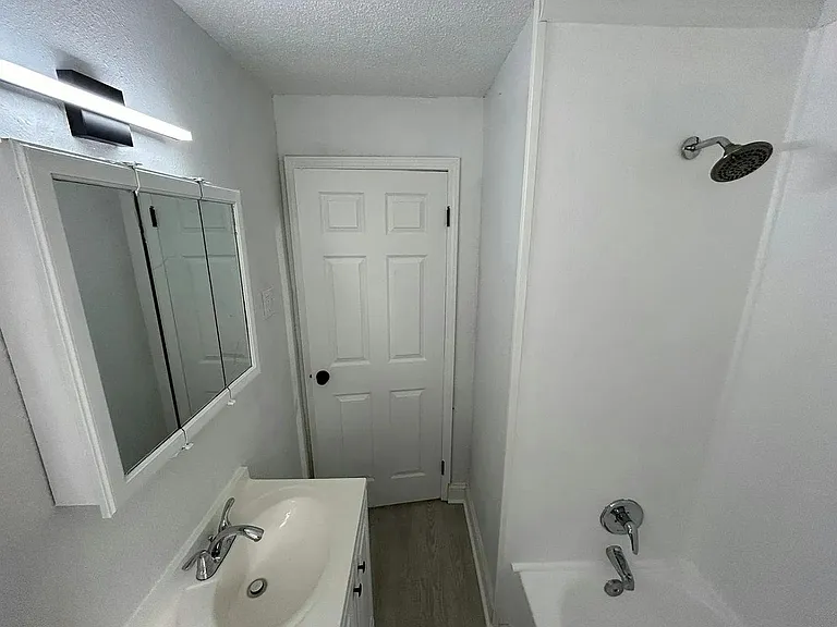 Unit Photo