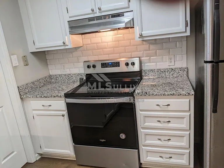 4101 Five Oaks Dr #26 — Photo 23