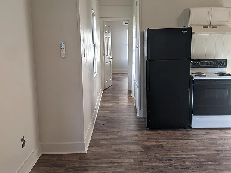 301A Sampson Ave — Photo 5
