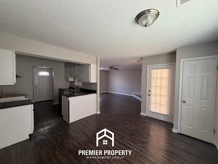 6911 Daneman Dr — Photo 5