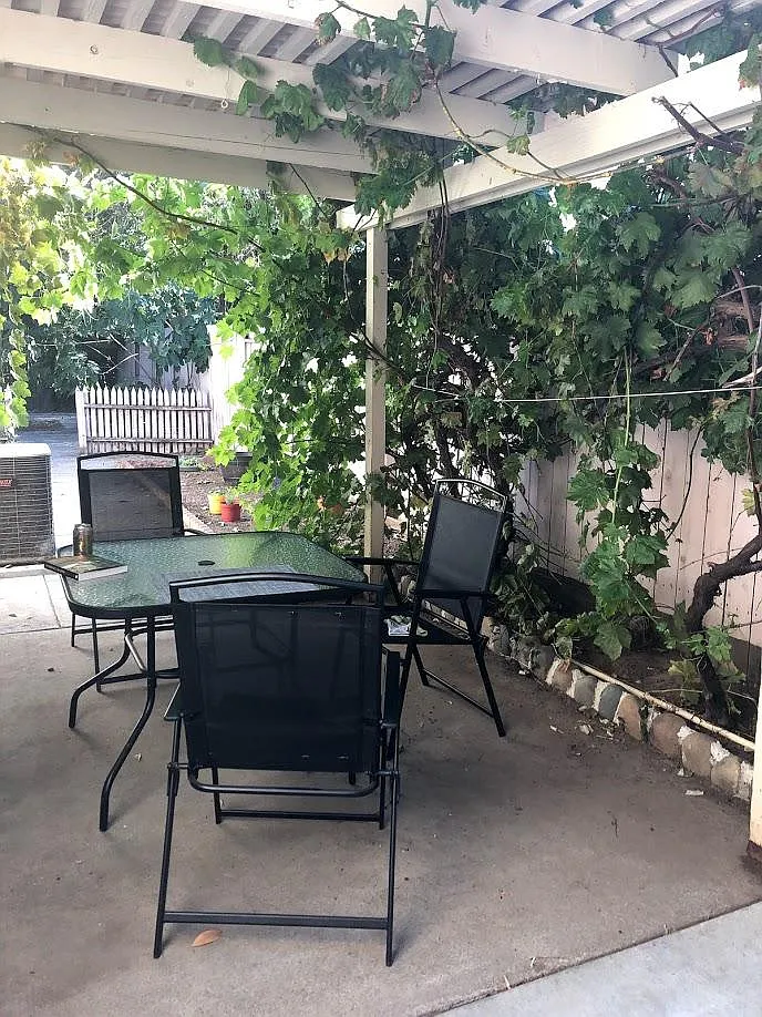 2 bed, 1100 sqft, $2,850 — Photo 4