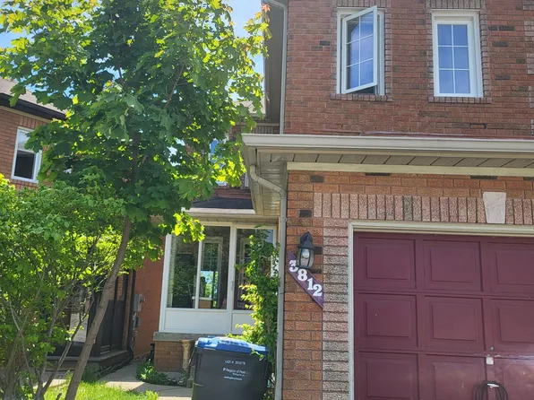 3812 Craighurst Ave, Mississauga, ON L5N 6T7