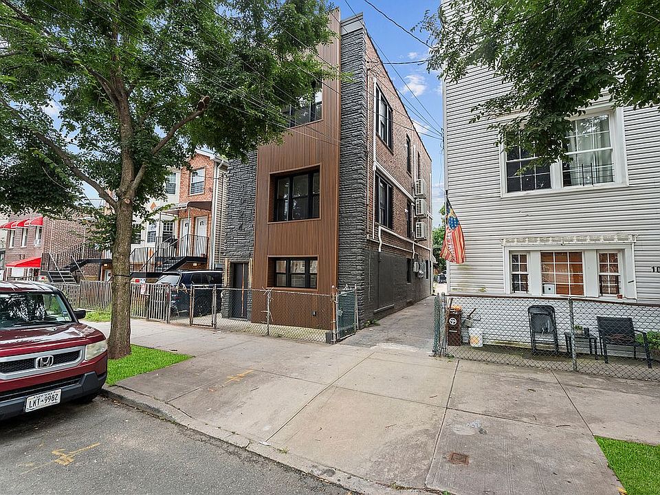 1st image of 1024 E 226th St