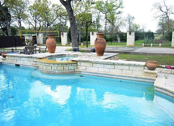 4th image of 134 Kingwood Dr