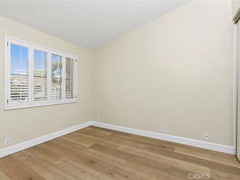 30 Gavilan — Photo 13