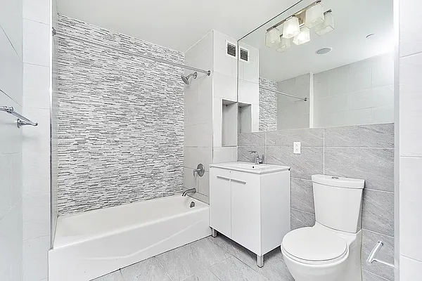 Rented by REAL New York | media 49