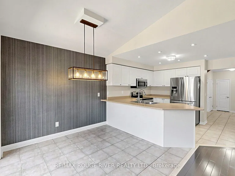 66 Telegraph Dr — Photo 7