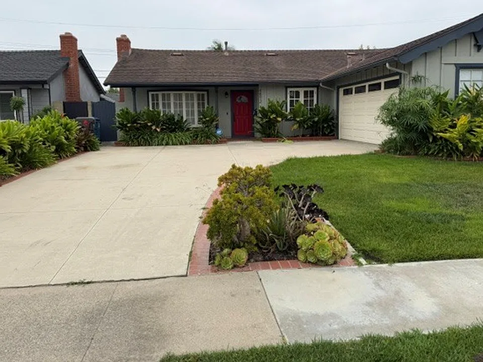 4892 Oahu Dr