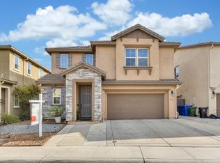 8464 Tropical Way, Elk Grove, CA 95757