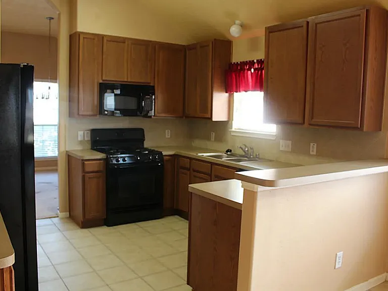 8331 Loetsch Ridge Way — Photo 10