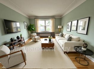 16 Kingsway Dr UNIT 2, Hamilton, ON L8N 2H2