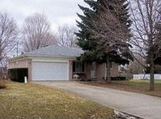 355 Tanview Dr, Oxford, MI