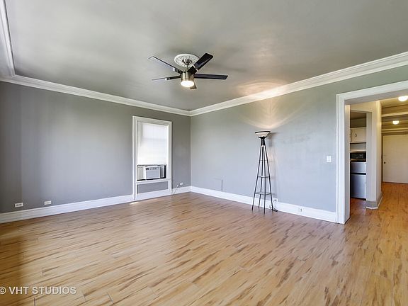 4th image of 5300 S South Shore Dr APT 810