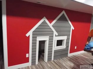 7084 S Bedford Ave, Idaho Falls, ID 83402