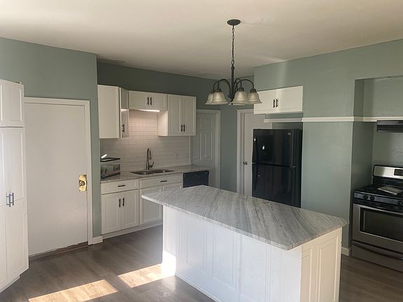 2nd image of 28 Connecticut St #1