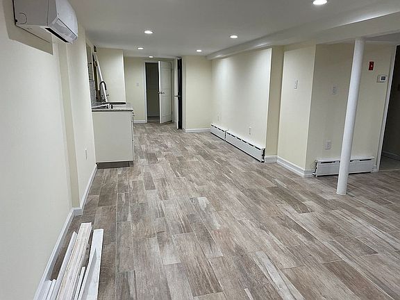 5th image of 2610 E 26th St Floor 1