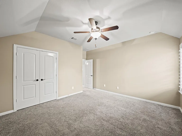 28223 Red Shady Oaks Dr — Photo 24
