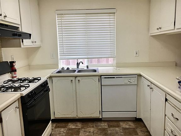 2nd image of 8312 Turnbury Dr