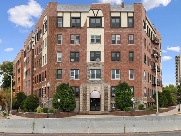 7435 Blvd East image 1 of 31