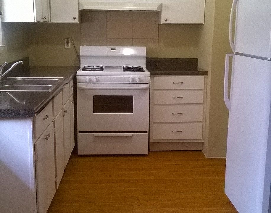 1st image of 4433 Powell Ave APT 09