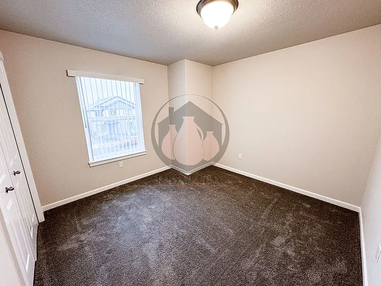 1668 SE Barberry Ave — Photo 12
