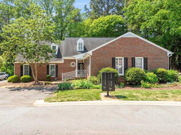 1623 Village Glenn Dr, Raleigh, NC 27612