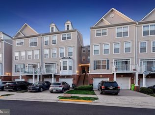 13660 Venturi Ln #216, Oak Hill, VA 20171
