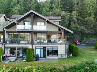 591 Pfeiffer Cres #204, Tofino, BC V0R 2Z0