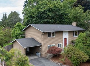 8836 NE 138th St, Kirkland, WA 98034