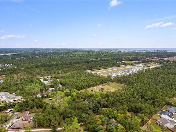 4th image of 465 Annandale Trace