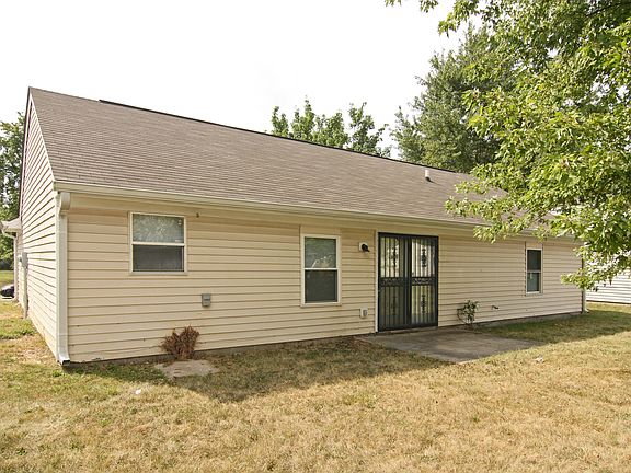 3rd image of 2725 N Parker Ave