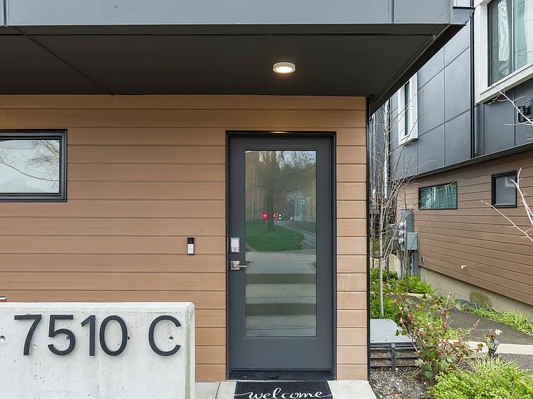 7510 43rd Ave S #C — Photo 5
