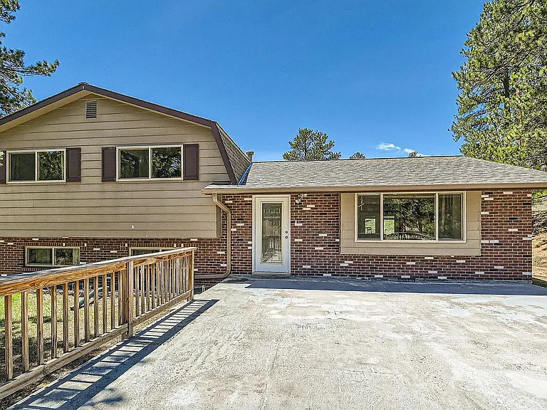 11647 Crescent Park Dr — Photo 1