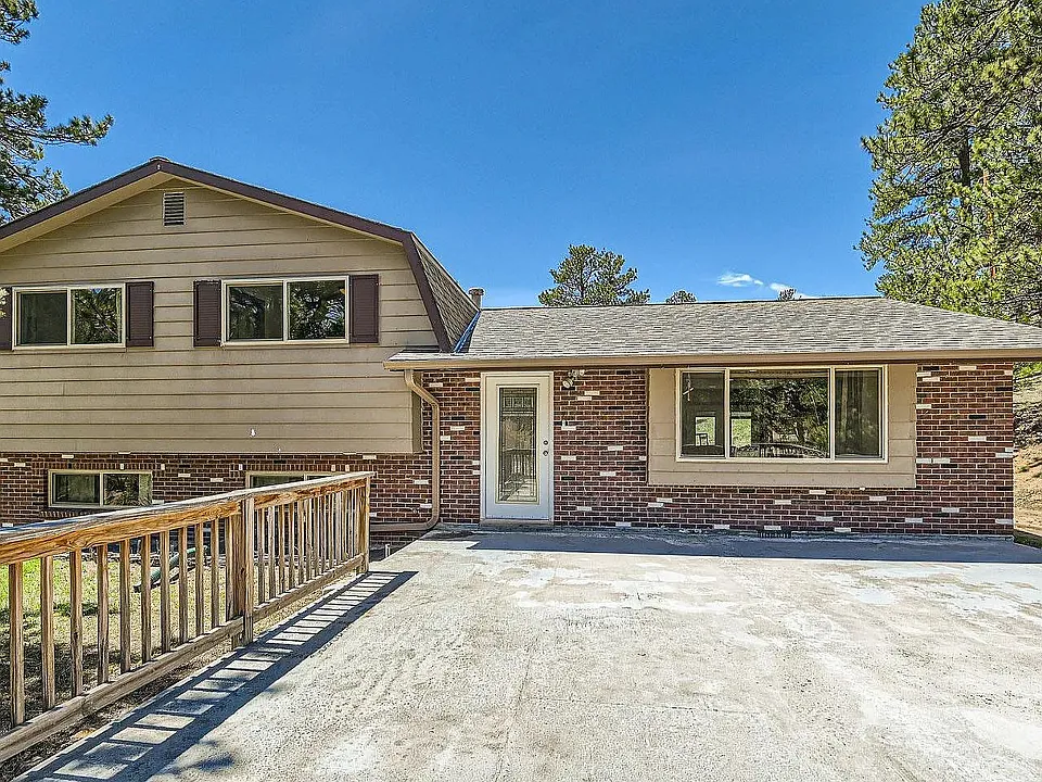11647 Crescent Park Dr